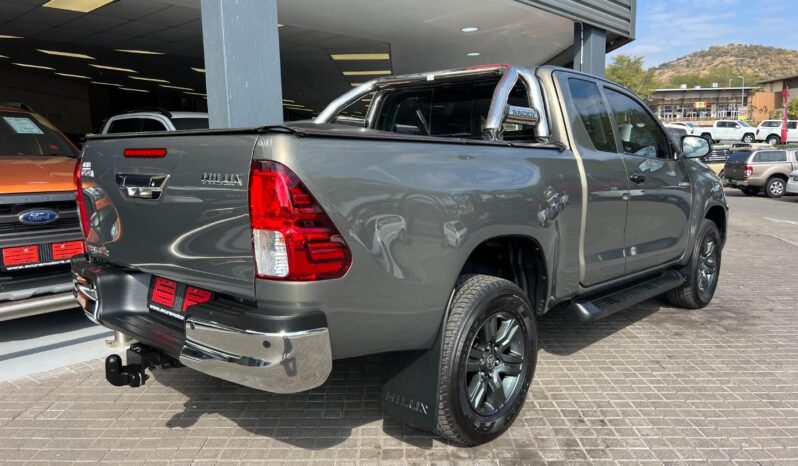 2022 Toyota Hilux 2.4GD-6 Xtra Cab Raider Auto full