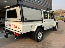 2016 Toyota Land Cruiser 79 4.5D-4D LX V8 Double Cab full